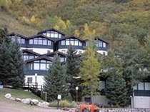   skiers lodge apt