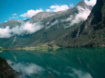   hotel loenfjord лоен